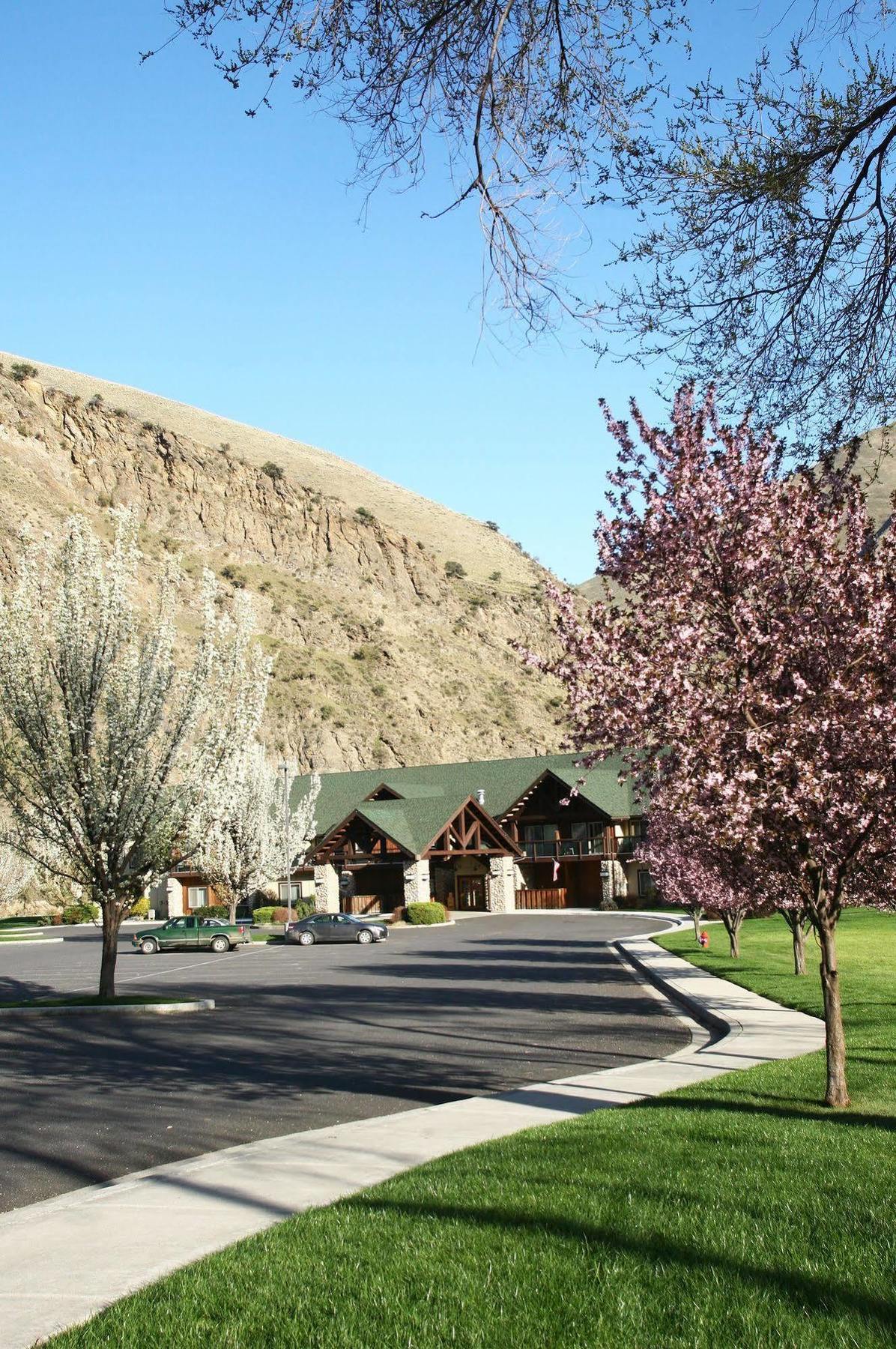 Riggins Salmon Rapids Lodge מראה חיצוני תמונה